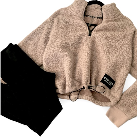 Calvin KLINE crop sweater. - Picture 2 of 7